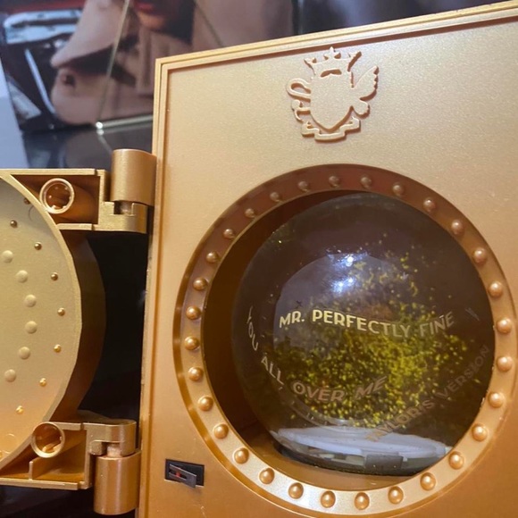 Taylor Swift Accessories Taylor Swift Fearless Taylors Version Vault Snow Globe Poshmark